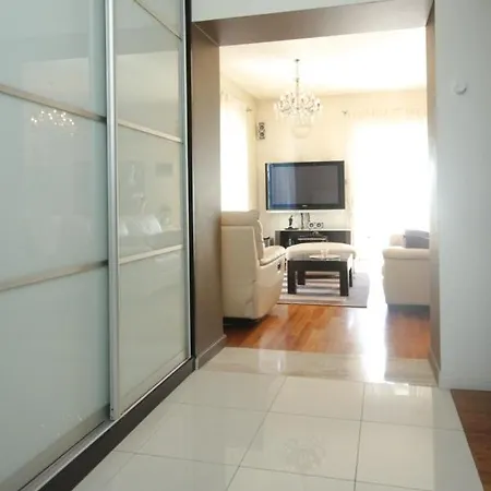 아파트 By The Sea - 8671 *