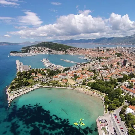 By The Sea - 8671 스플리트