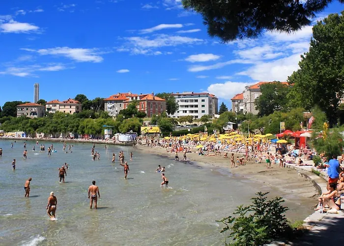 Apartment By The Sea - 8671 *